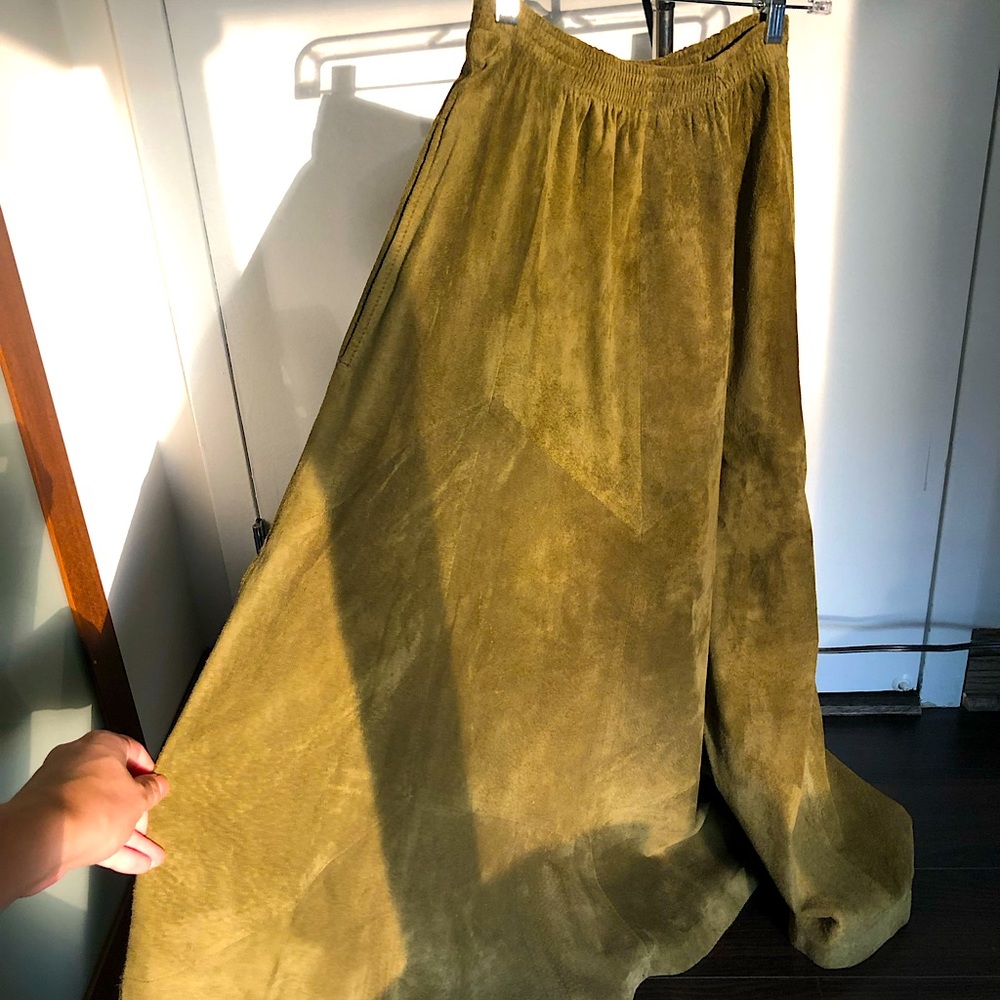 80s Field Manor Green Genuine Leather Mid-Length Skirt